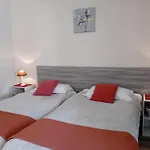 La Gravenne Hotel 2*