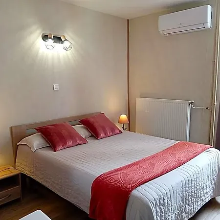 La Gravenne Hotel 2*