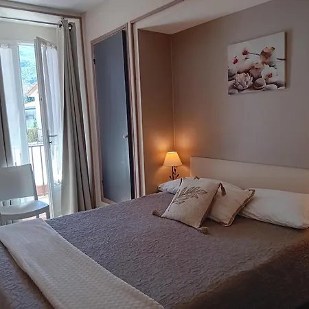 Hotel La Gravenne 2*