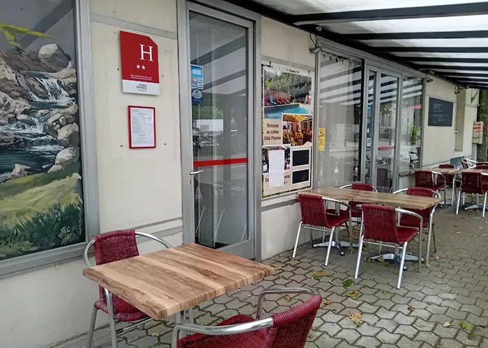 Otel La Gravenne 2*
